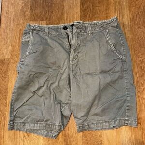 American Eagle Outfitters Men's Cargo Shorts in Gray